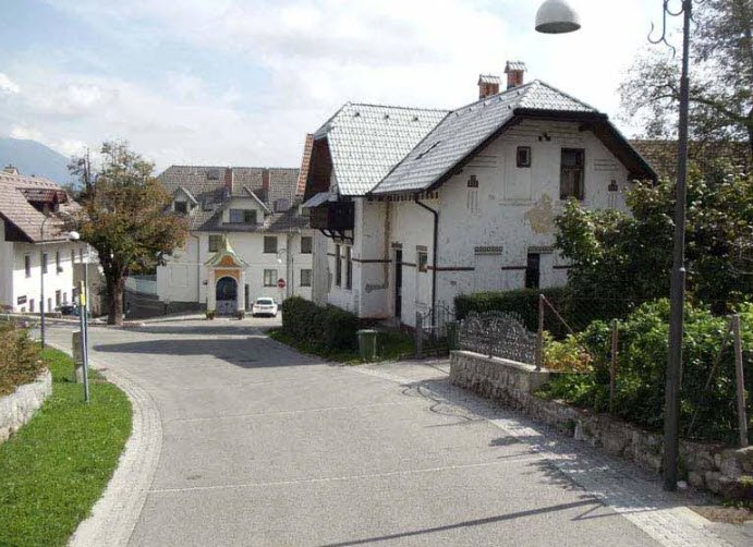 Grad Lože, Slovenia, Slovenia